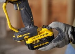 Stanley ‎SFMCG400 4.0 AH Çift Akülü 125MM Şarjlı Avuç Taşlama